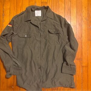 German men’s large Olive Green Military Shirt 41/42